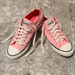 Converse All Star Sneakers.